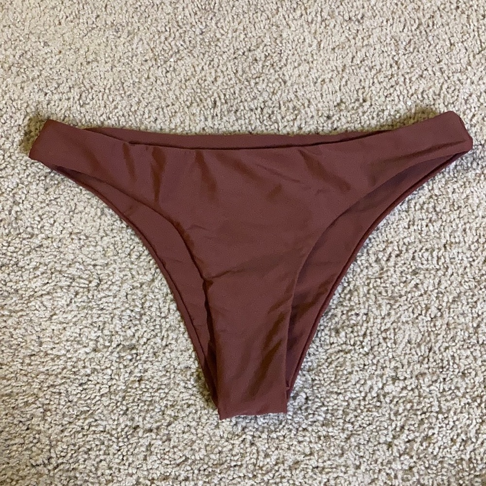 🥝2/$10🥝 Never worn bikini bottoms